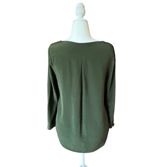 Banana Republic Tops - Banana Republic 100% Silk Long Sleeve Blouse Women's Size M Olive Green Fall Lux